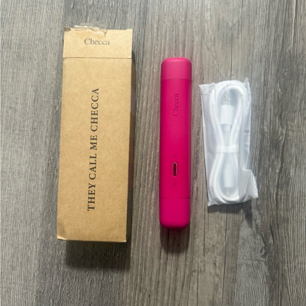 Chaco Pink Portable Charger with Cable